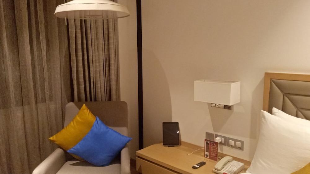 Welcomhotel By Itc Hotels, Racecourse, קוימבטור מראה חיצוני תמונה A room at the hotel